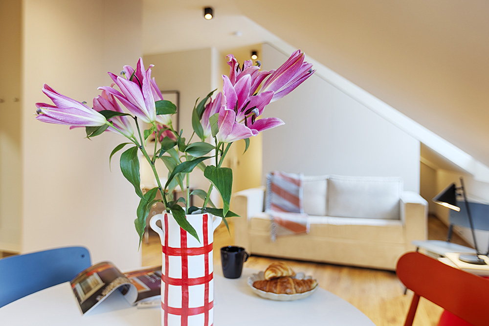 Ferienwohnung Würzburg Dekoration Blumen Blumendekoration in einer Ferienwohnung in Würzburg
