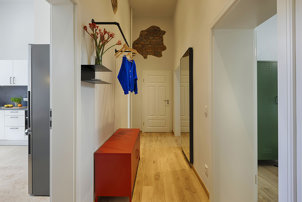 Ferienwohnung Würzburg Flur Eingangsbereich Eingangsbereich einer Ferienwohnung in Würzburg mit Flur und Garderobe