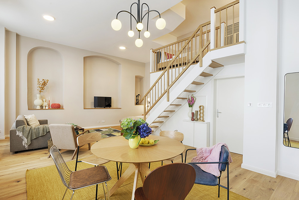 Ferienwohnung Würzburg Maisonette Treppe Maisonette Wohnung in Würzburg mit Treppe und Wohnbereich